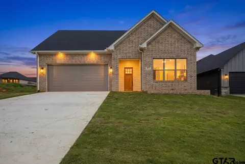 317 Mac Cir, Bullard, TX 75757