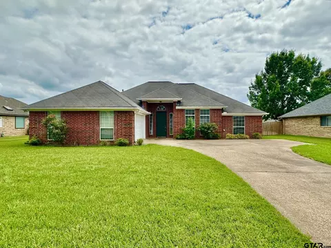 2073 Yasmeen Cir, Flint, TX 75762
