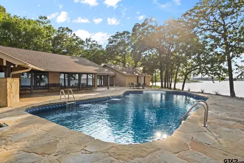 360 County Road 2136, Pittsburg, TX 75686