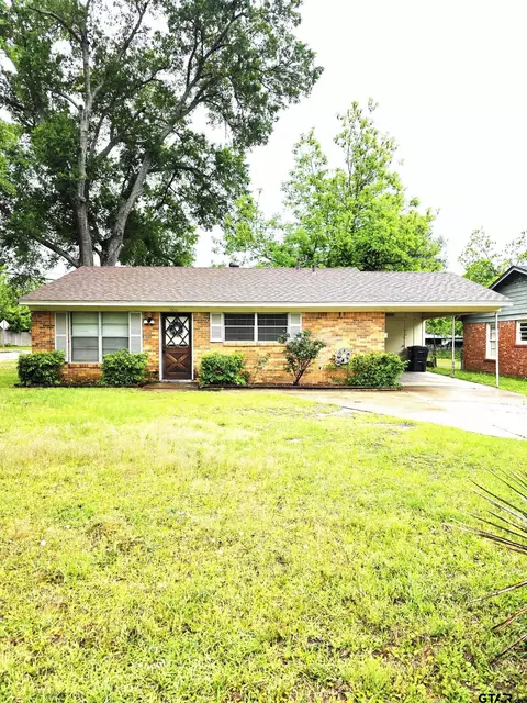 3300 Baldwin Dr, Tyler, TX 75702