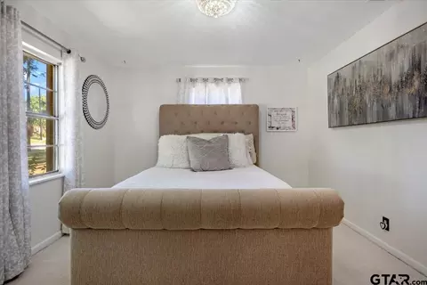 Bedroom - 672 Diane St, Tyler, TX 75708 photo 5 of 7