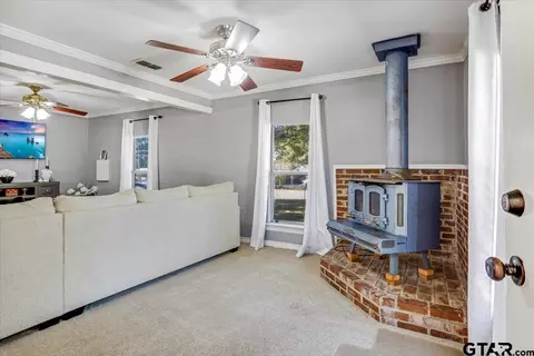 Living - 672 Diane St, Tyler, TX 75708 photo 1 of 4
