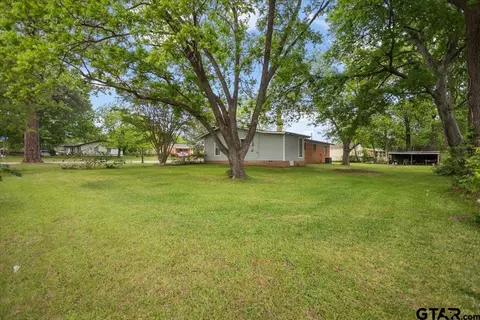 Exterior - 672 Diane St, Tyler, TX 75708 photo 8 of 10