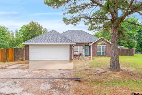 560 Washington St, Van, TX 75790