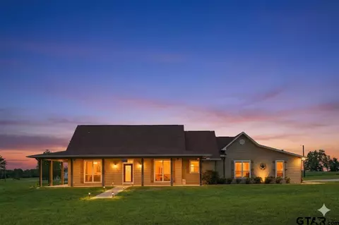 1676 NW Cr 1030, Mount Vernon, TX 75457
