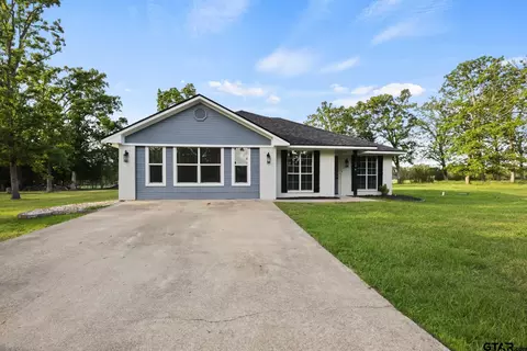 194 County Road 1720, Mount Pleasant, TX 75455