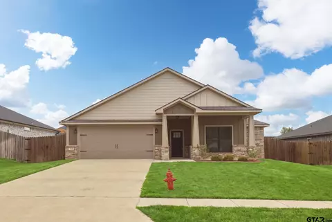 16221 Crossing Cir, Lindale, TX 75771