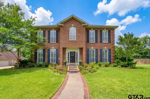 113 Oak Isle Dr, Longview, TX 75605