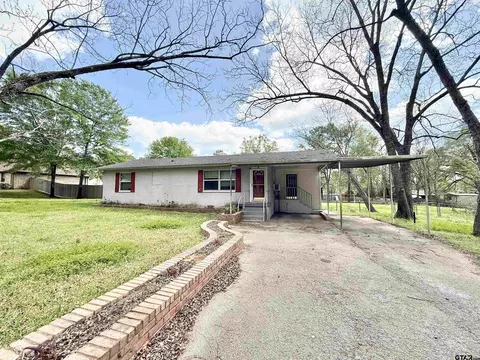 566 Hill Ave, Rusk, TX 75785