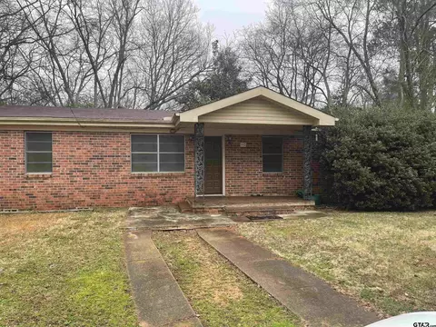 110 Pineland, Daingerfield, TX 75638