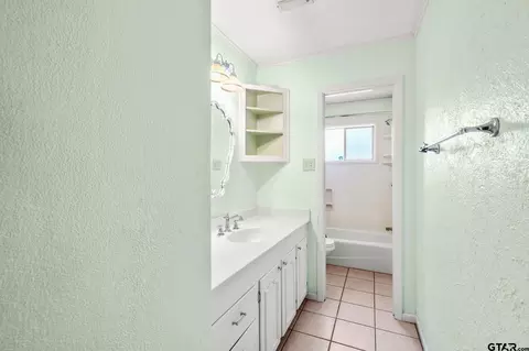 Bath - Undisclosed, Longview, TX 75604 photo 2 of 3
