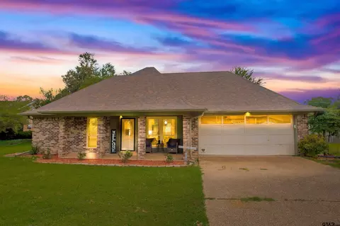 1204 Corey Dr, Whitehouse, TX 75791