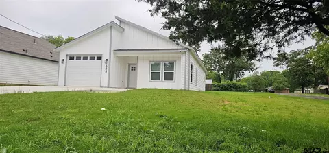 525 N Washington St, Grand Saline, TX 75140