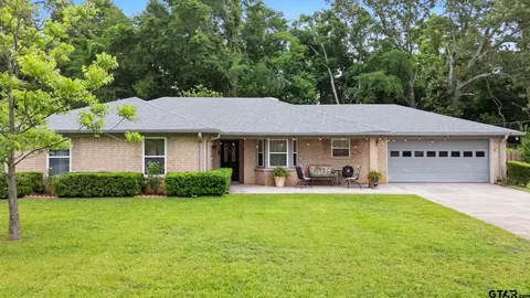 1201 Corey Dr, Whitehouse, TX 75791