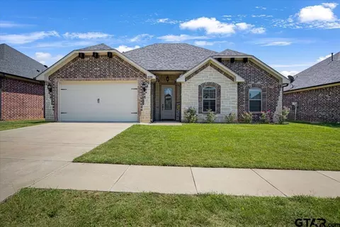 225 Patience Ave, Lindale, TX 75771