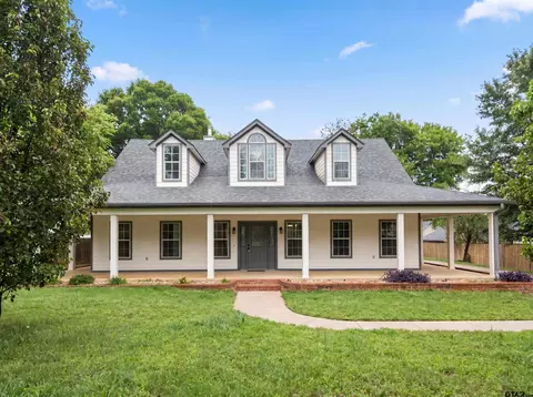 302 Bascom Rd, Whitehouse, TX 75791