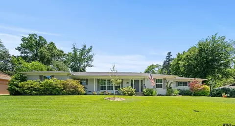 917 Rhodes Dr, Tyler, TX 75701