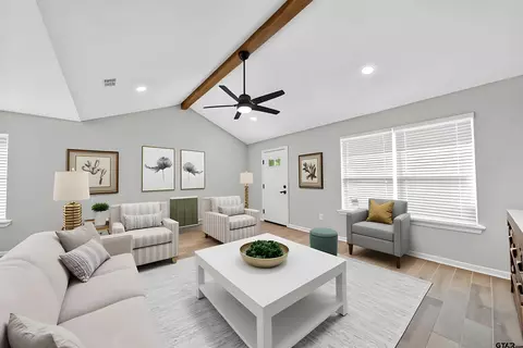 926 S Academy Ave, Tyler, TX 75701