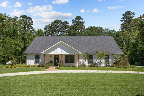 149 Yaupon Ln, Crockett, TX 75835