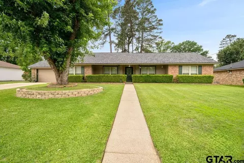 505 Country Club Dr, Marshall, TX 75672