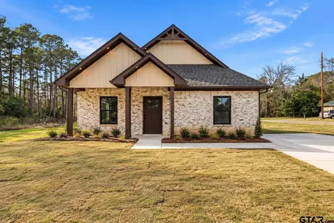 112 Carri Dr, Bullard, TX 75757