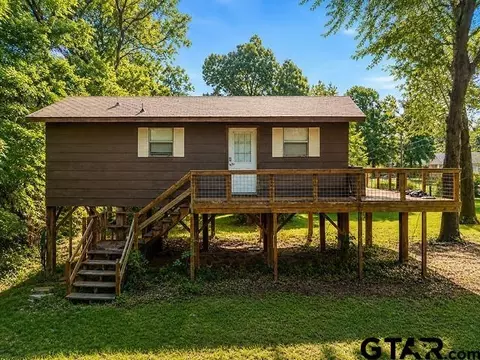 4514 Skyline, Chandler, TX 75758