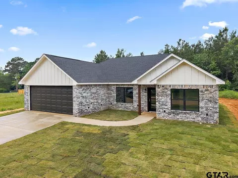 149 Ellis St, Rusk, TX 75785
