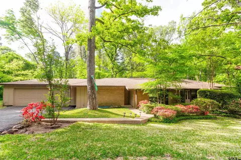 17573 Indian Summer Ln, Flint, TX 75762