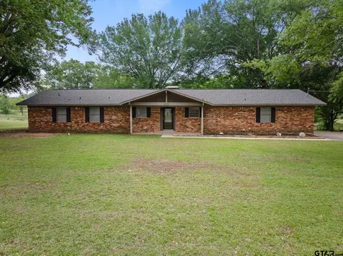 4006 Mark Ln, Mount Pleasant, TX 75455