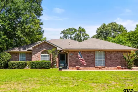 13182 Lauren Ln, Lindale, TX 75771