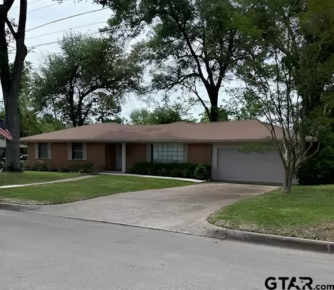 1433 Westfield St, Tyler, TX 75701
