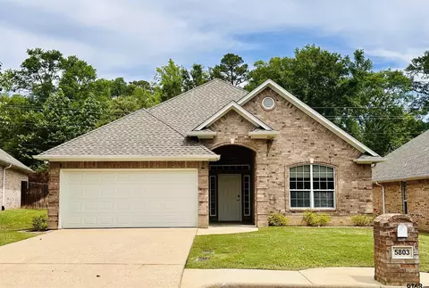 5803 Cross Creek Cir, Tyler, TX 75703