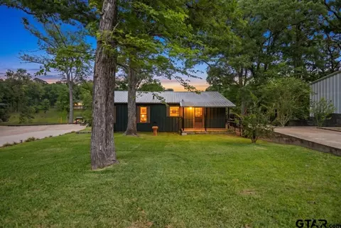 325 Tangier Rd, Jefferson, TX 75657