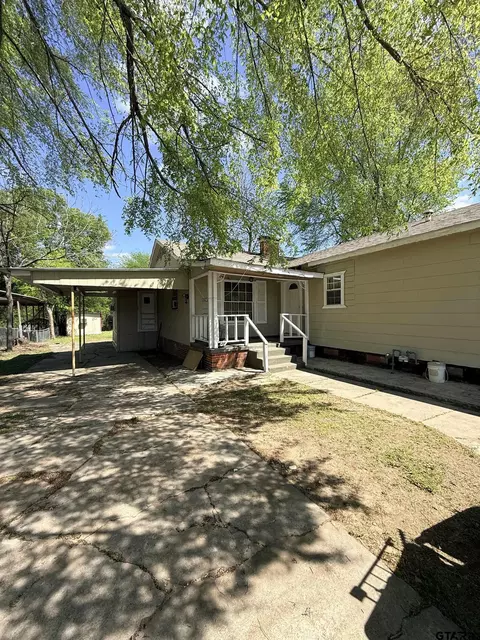 620 W Patten, Mineola, TX 75773