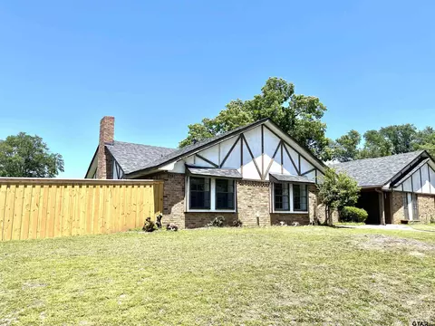 433 Top Hill Dr, Tyler, TX 75703