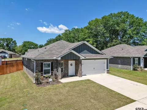 1105 Candice Dr, Whitehouse, TX 75791