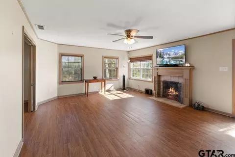 23115 Us 79, Jacksonville, TX 75766