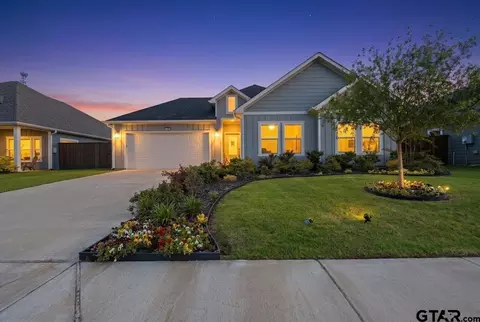 105 Wesson St, Gun Barrel City, TX 75156