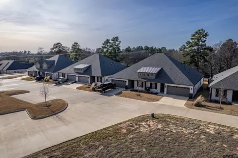 6858 Lazy Vale Ct, Tyler, TX 75703