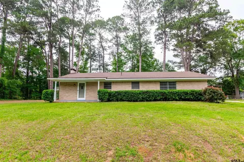 209 Miles St, Longview, TX 75605