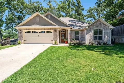 1700 Easy St, Tyler, TX 75703