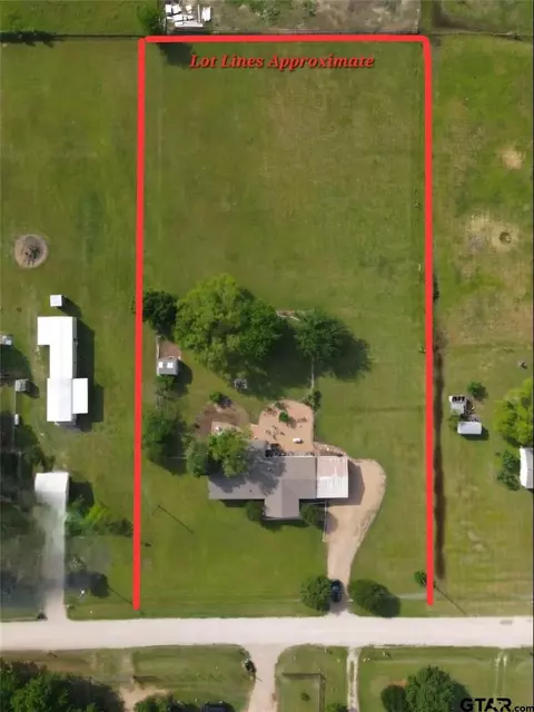 1655 Smith Cir, Combine, TX 75159 photo 2