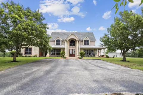 17655 Fm 832, Buffalo, TX 75831