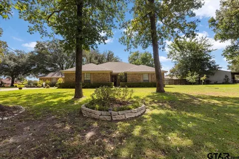 13804 Birchwood Cir, Lindale, TX 75771