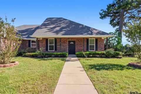 807 Jaxon Dr, Whitehouse, TX 75791