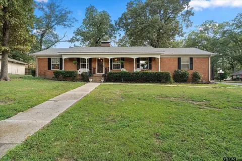 113 Mockingbird St, Mount Pleasant, TX 75455