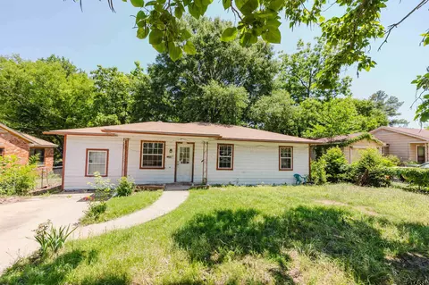 1208 S Academy, Tyler, TX 75701