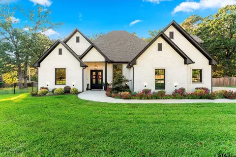 4301 Windrush Blvd, Longview, TX 75604