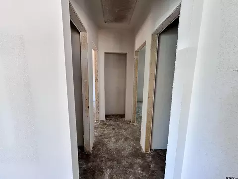 Entry Way - 201 E Fleming, Longview, TX 75604 photo 1 of 1
