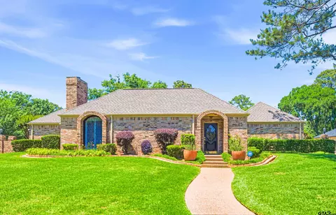 7000 Hollytree Cir, Tyler, TX 75703